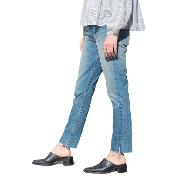 GRLFRND Karolina distressed high rise skinny jeans in Whole Lotta Love Sz 24 NEW - Picture 7 of 11